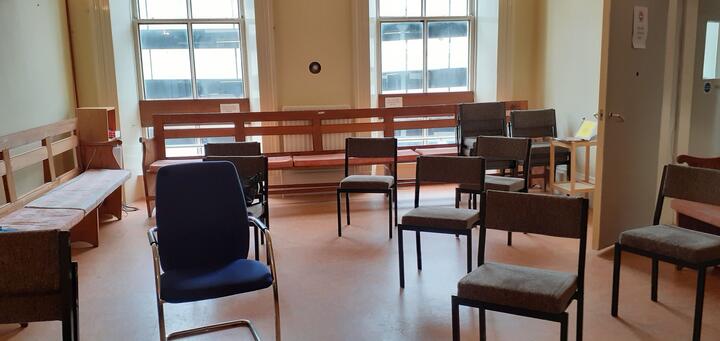 Meeting room - street side