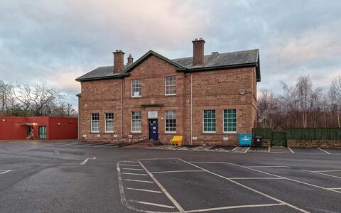 Dingwall Community Centre; © Copyright valenta, CC-SA 2.0 licence, Geograph Dingwall Community Centre